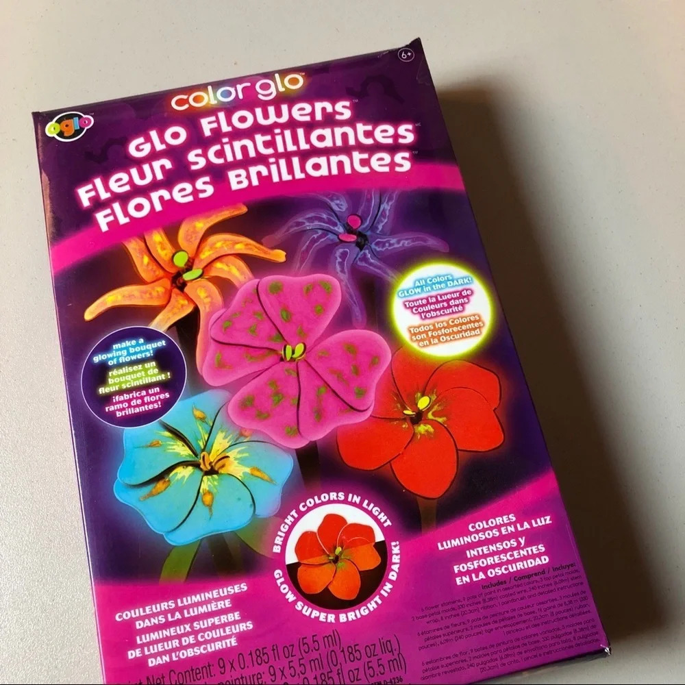 Glo Flowers Create Your Own Art Kit with Box NWOT